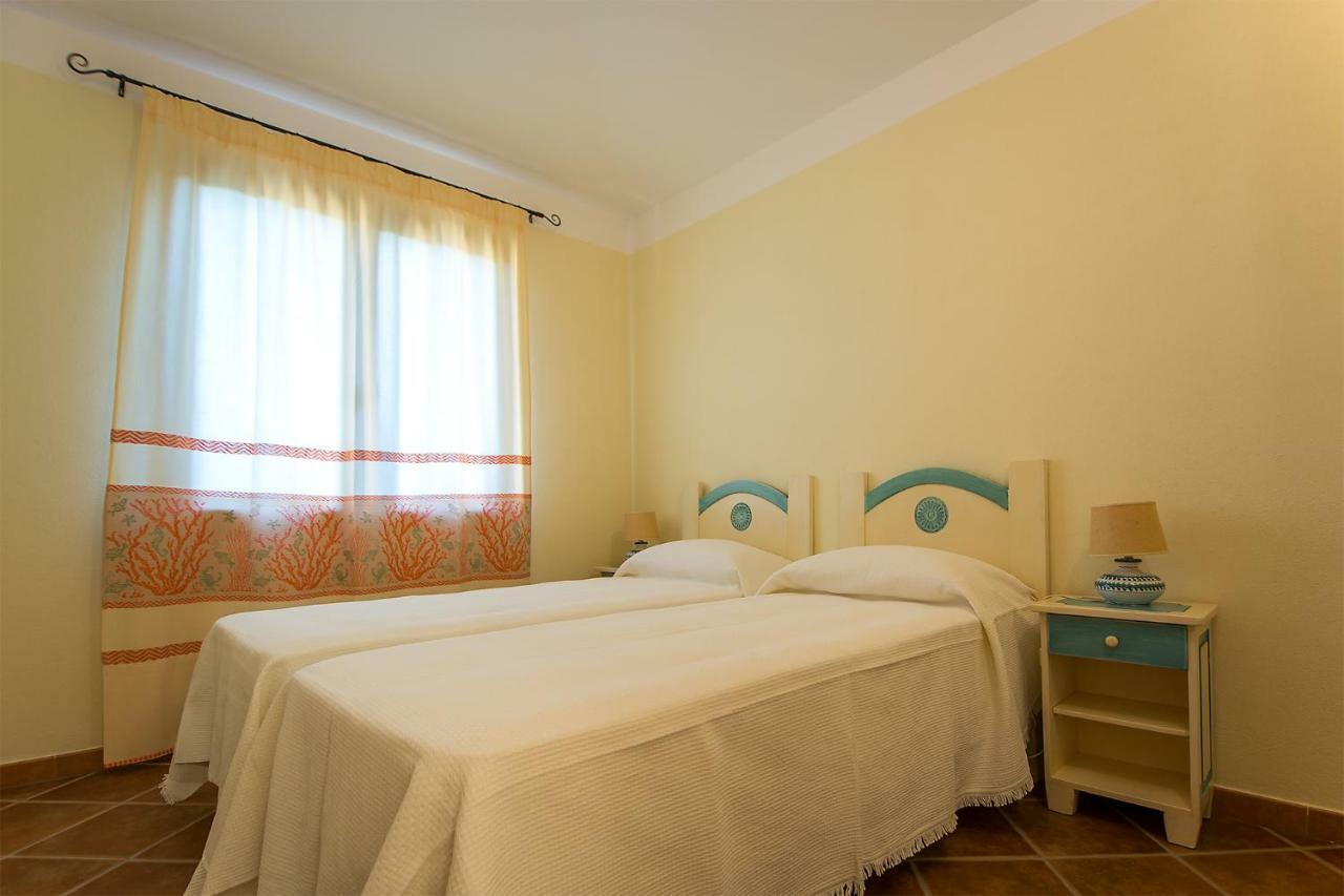 Appartamenti Sole Di Sardegna Кала Либерото Екстериор снимка